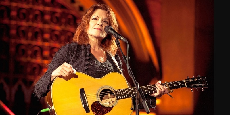 Rosanne Cash (Cre: Robin Little)