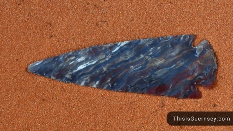 How To Tell The Age Of An Arrowhead? - Best Ways To Identify & Date An Arrowhead