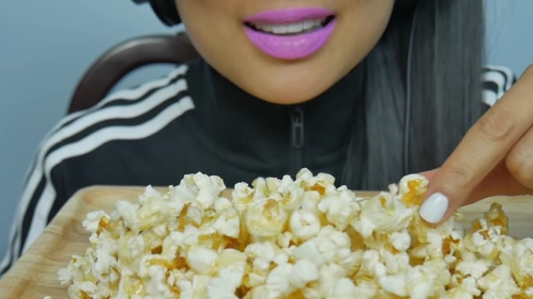 When Can I Eat Popcorn After Wisdom Teeth Removal? (4 Risk)