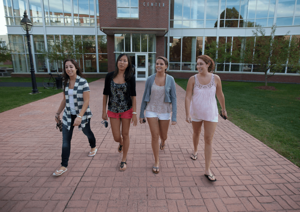 The average duration of college education in the US is 4 to 4.5 years