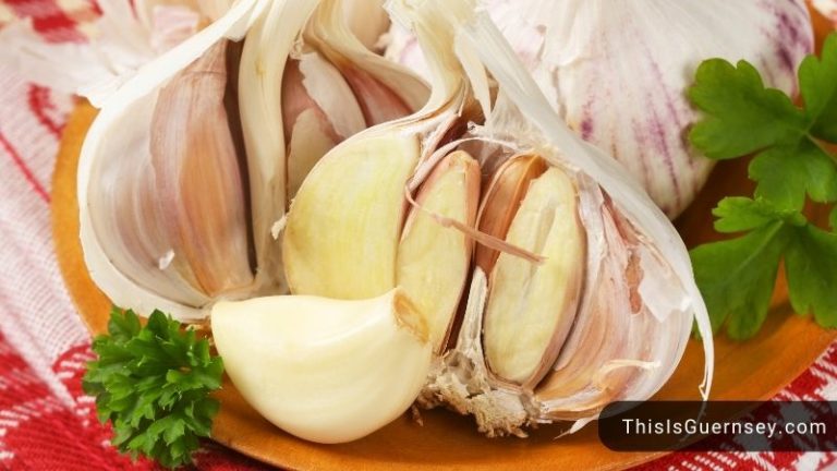 Why Do Chinese Eat Raw Garlic? - Health Benefits Of Raw Garlic