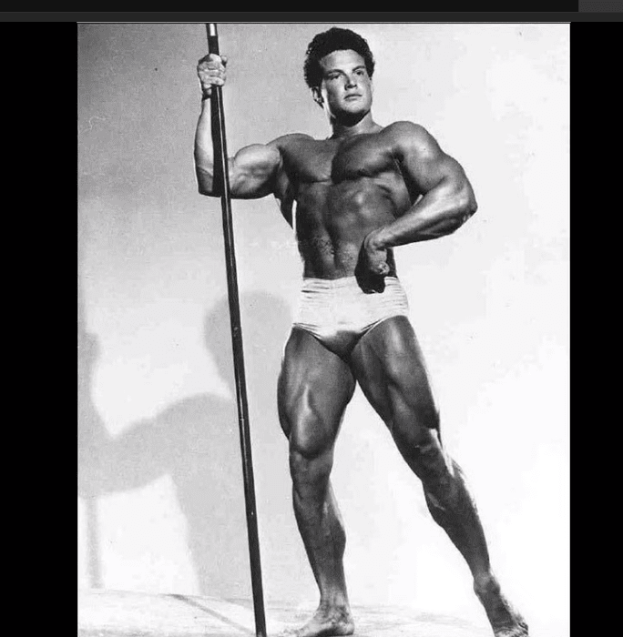 Steve Reeves can be considered to have muscle naturally