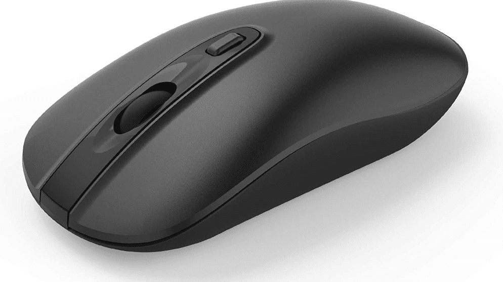 black computer mouse